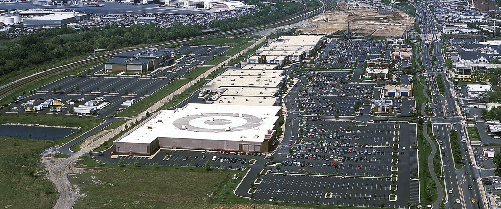 The Best Shopping Centers Near Alexandria, Virginia - An Expert's Guide