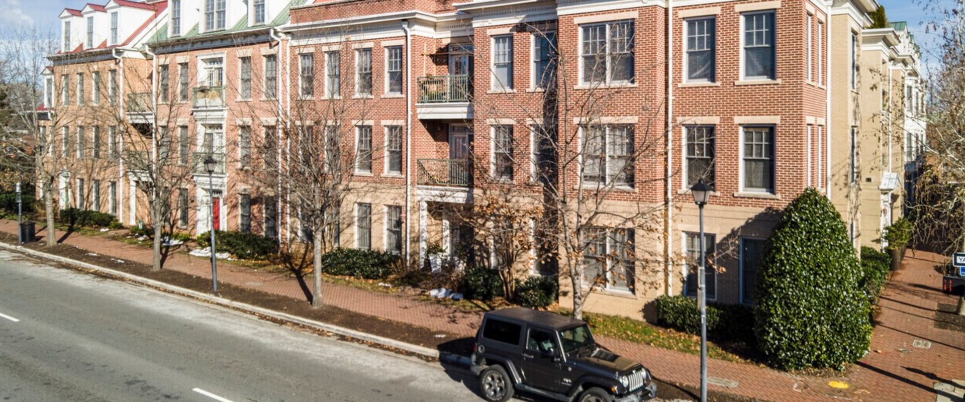 Exploring the Many Public Transportation Options in Alexandria, Virginia