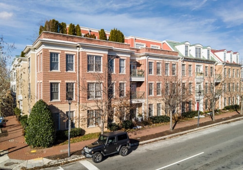 Exploring the Many Public Transportation Options in Alexandria, Virginia
